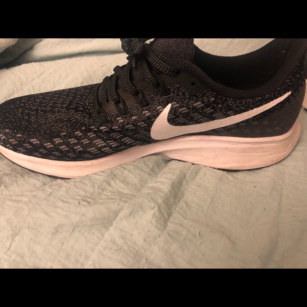 Black and White Nike Zoom Pegasus 35